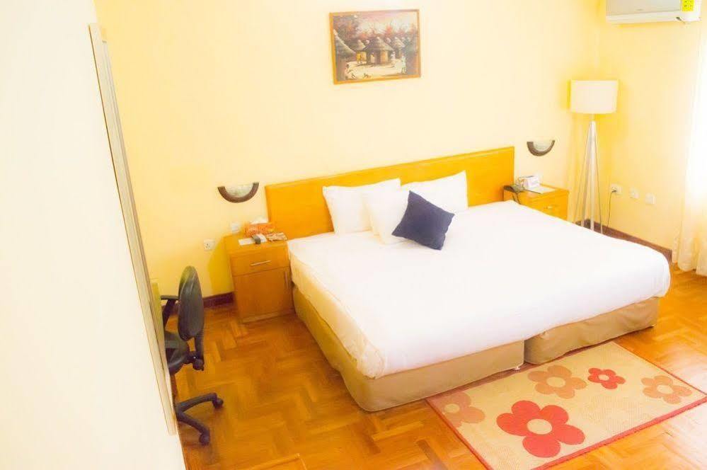 Airside Hotel Аккра Экстерьер фото